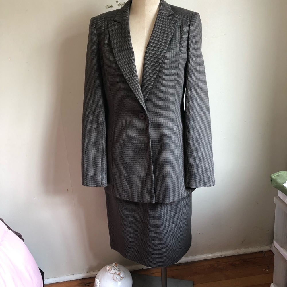 Jones New York Skirt Suit